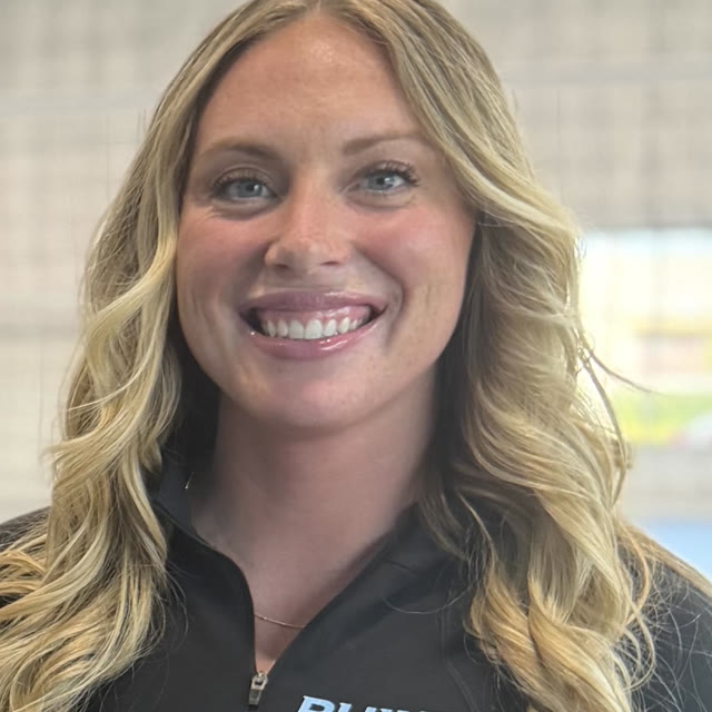 Coach Caitlin Lewis